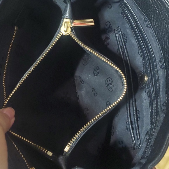 Tory Burch Black Bag🖤🖤🖤 - Picture 9 of 12